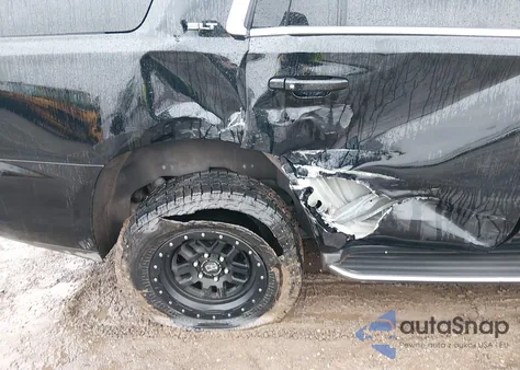 2017 GMC Yukon Slt z USA, uszkodzony, nr VIN 1GKS2BKC9HR385317